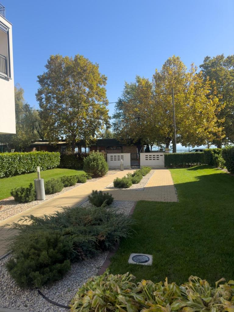 Admiral Apartman Csopak Buitenkant foto